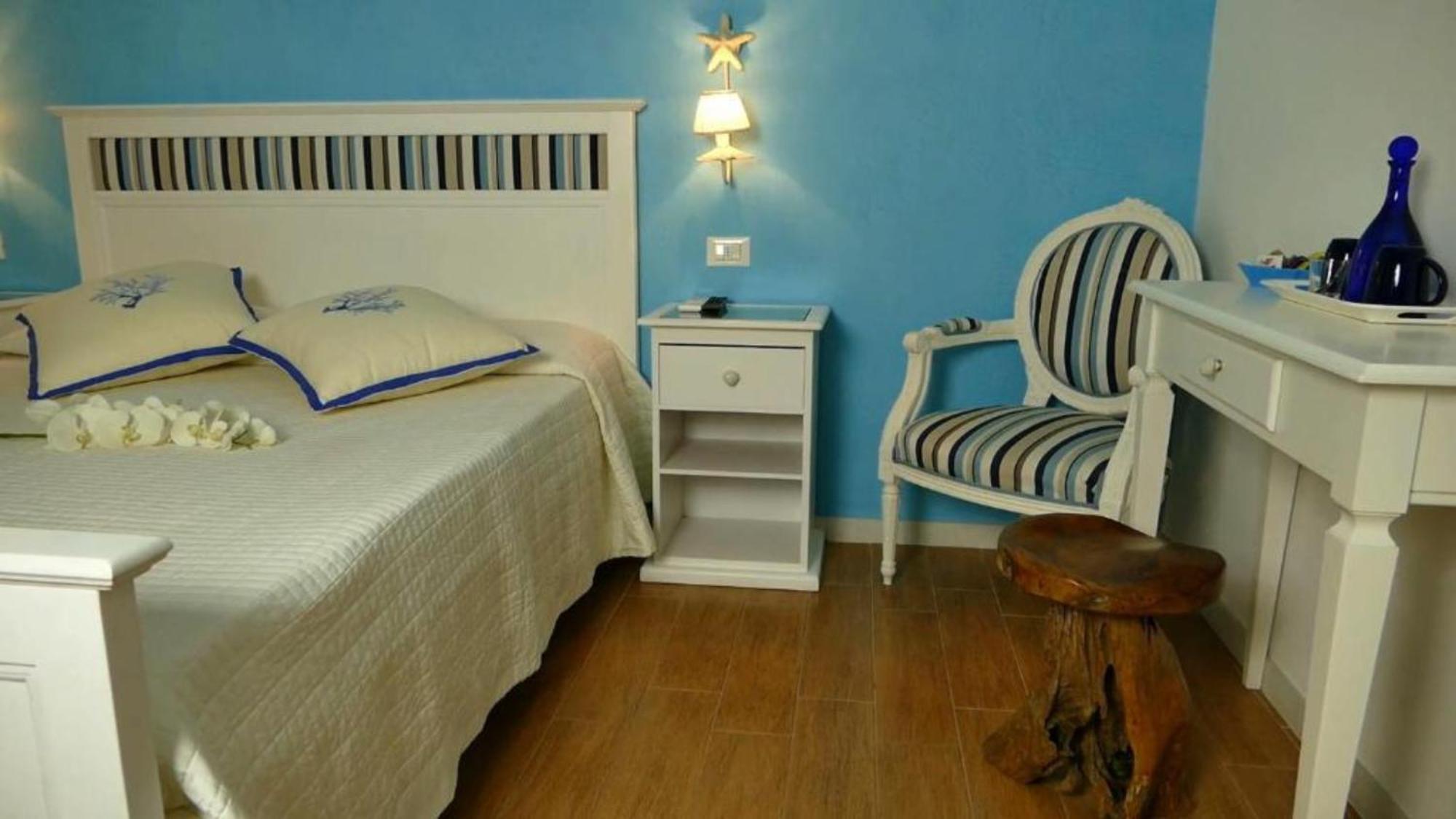 Bed And Breakfast Bagno Venezia Marina Di Carrara Bagian luar foto