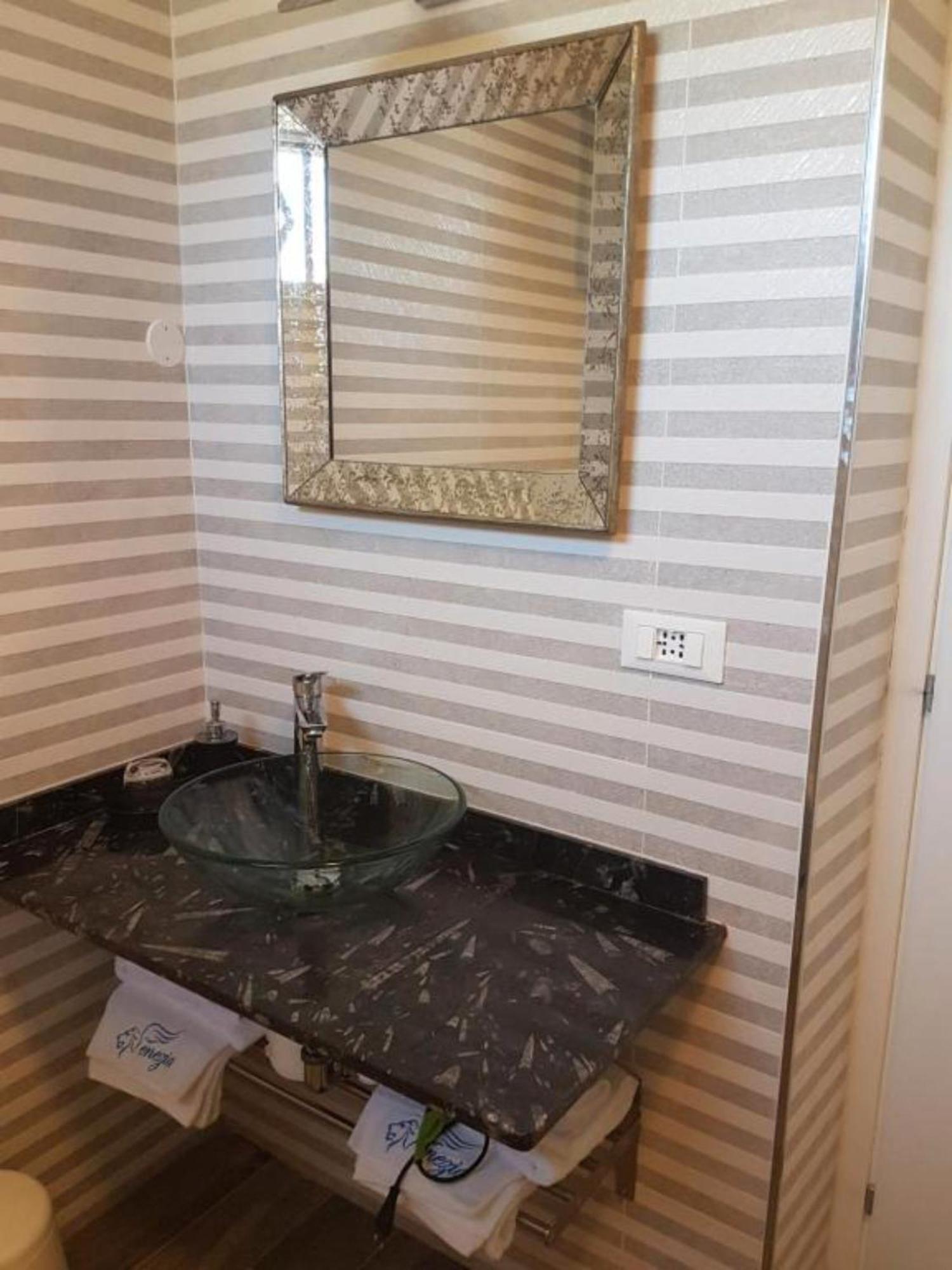 Bed And Breakfast Bagno Venezia Marina Di Carrara Bagian luar foto