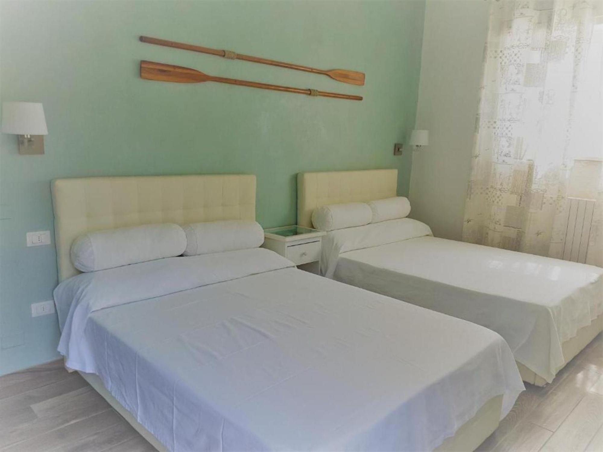 Bed And Breakfast Bagno Venezia Marina Di Carrara Bagian luar foto